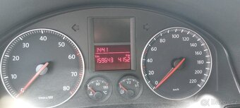 Volkswagen Golf 5 benzin 1,4 - 15