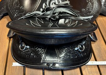 Westernové sedlo 26) černé oválné krátké široké - 15