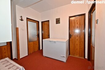 Prodej bytu 4+1 s garáží a zahradou, 78 m2, Hořice - 15