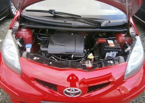 Toyota Aygo 1.0i 50kw,1.maj.CZ,2x kola benzín manuál 49 kw - 15
