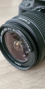 Canon EOS 100D, s objektivy 18-55 mm a 75-300 mm - 15