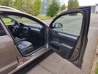 Škoda Superb 2,0 TDi 4x4 / 125 kW / - 15
