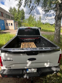 FORD F150 XLT 3.5L V6 / 390 koní / 2016 - 15