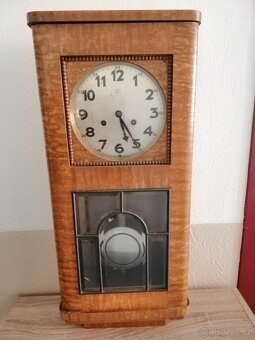 Kyvadlové nástěnné hodiny JUNGHANS - 15