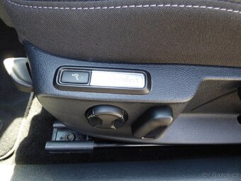 Volkswagen Passat 2,0 TDI DSG,LED - 15