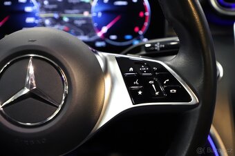 Mercedes-Benz C 220d 4MATIC - otevřeno celý víkend do 20:00 - 15