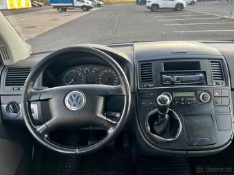 VW MULTIVAN - 15