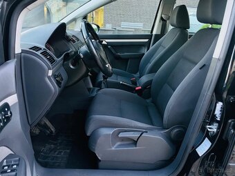 Volkswagen Touran 1.6TDI MANUÁL KAMERA VÝHŘEV TAŽNÉ SERVISKA - 15