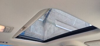 Hyundai Santa Fe maximální výbava - 15