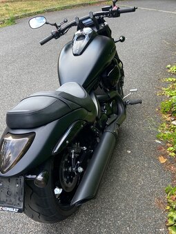 Suzuki intruder 1800 Boss Boack Out - 15