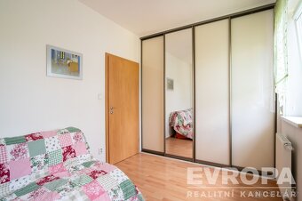 Prodej rodinného domu 5+kk s balkonem - 15