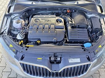 ŠKODA OCTAVIA 2,0 TDI DSG AMBITION pěkné auto bez koroze - 15