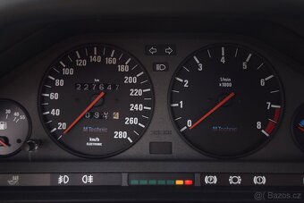 BMW E30 325i - 15