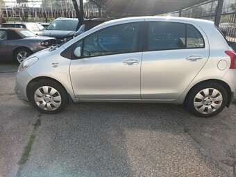 Toyota Yaris, 1.3VVT-I 63KW servisovaný - 15