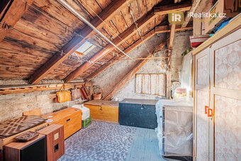 Rodinný dům 7+1, bazén, sklep, pergola, Bernartice - Trutnov - 15
