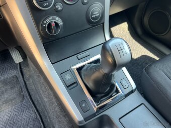 Suzuki Grand Vitara 2.4i Tažné Uzávěrka Výhřev sedadel - 15