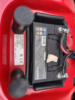 Prodám zahradní traktor Toro 16-38 HXL - 15