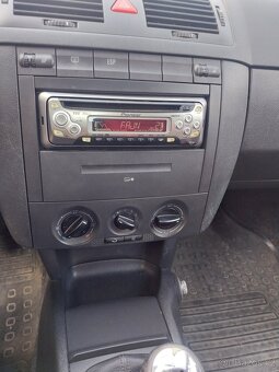 ŠKODA FABIA 1,4 16V /r. v. 2004/ČR/po STK/KLIMA/156 tkm. - 15