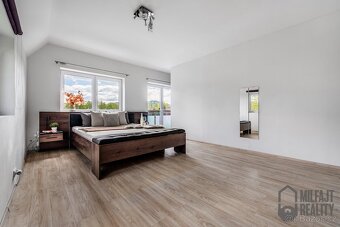 Prodej dvougeneračního domu 4+kk, 2+kk, zahrada 1.500 m2 , M - 15