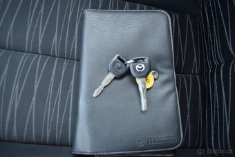 Mazda 2 1,4 MZR-CD PO SERVISU,BEZ KOROZE - 15