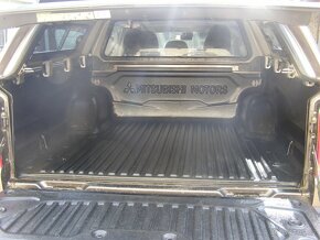 L 200 2.4 Di-D INSTYLE 4WD DOUBLE CAB 2016 - 15