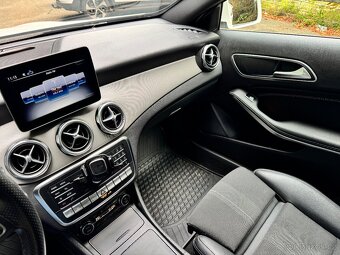 Mercedes Benz GLA200d 4matic - 15