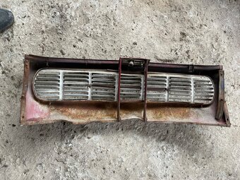 DÍLY NA STARÉ VOZY ŠKODA - 15