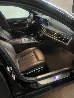 BMW 740i - 15