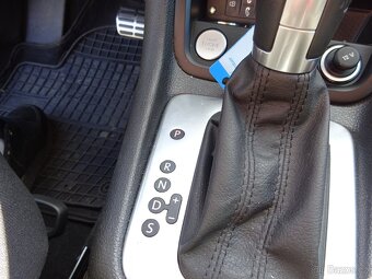 Volkswagen Sharan 2.0 TDI – Automat, 7 míst. TOP STAV - 15