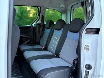 PEUGEOT PARTNER TEPEE 1.6HDI 55kw ÚPRAVA PRO ZTP/RUČNÍ OVLÁD - 15
