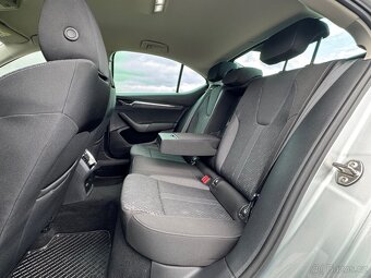 Octavia 1.5TSI 110kW STYLE+ DPH ČR 123tkm Matrix-Led - 15