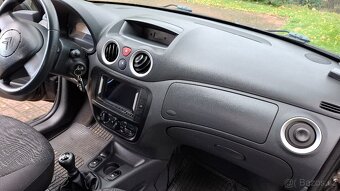 Citroen C3 1,1 benzín 2006 - 15