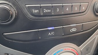 Hyundai ix20, 1.4i / 1.MAJITEL ČR - 15