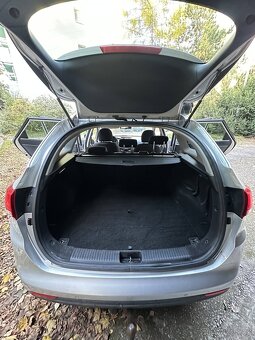 Kia Ceed SW 1.6GDI 99kw nové z ČR - 15