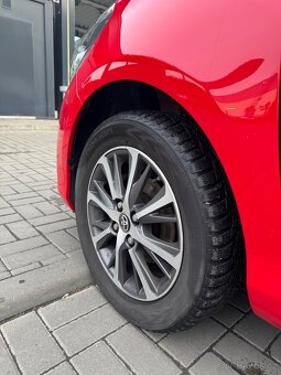 Toyota Yaris Y20 - 15