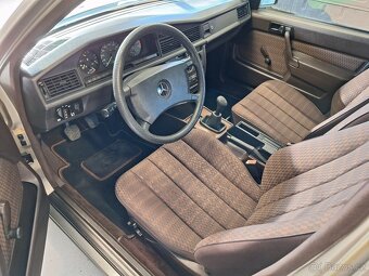 Mercedes Benz 190 E W201 - 15