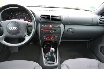 Audi A3, 1.6i, 74kW, 5 dveřová, TOP - 15