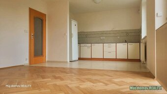 Dům na prodej 8+1, 354m2, 3x balkon, terasa a zahrada 200m2. - 15