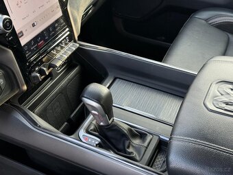 DODGE RAM 1500 5,7 HEMI 2022 GT 14 000 km - 15