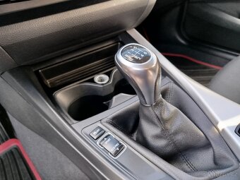 BMW Řada 1, 2.0 116D. r. v. 3/2013, naj. 201.130km. - 15