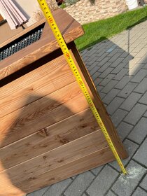 Vyvýšený záhon ze SIBIŘSKÉHO MODŘÍNU - 15