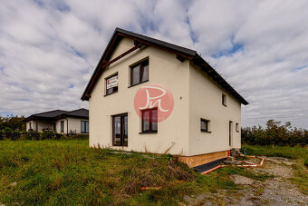 Prodej  novostavby rodinného domu 5+KK, 149m2, s pozemkem 14 - 15