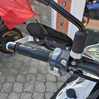 Benelli TRK 502 X, ČR, 3x kufr, padací rám, 1. majitel, DPH - 15