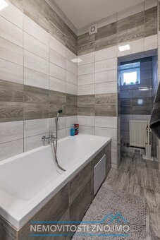 Prodej rodinného domu 4+kk, vejminek 1+kk, pozemek 838m2, k. - 15