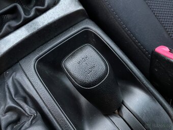 Subaru Forester 2.0i XS • 8/2011 • 110kw • Původ ČR - 15