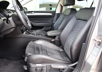 Volkswagen Passat 2,0TDi DSG ELEGANCE ČR - 15