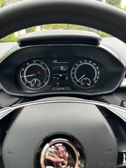 Škoda Fabia IV 1.0 TSI Style, 2022 – oranžová metalíza - 15