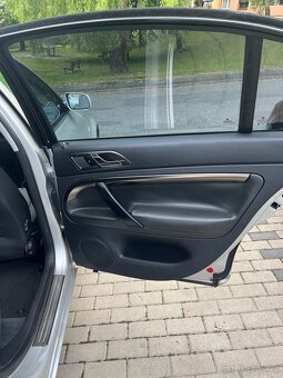 Škoda Superb 1.8T zachovalý, SPĚCHÁ - 15