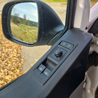 VW Transporter Long 9 míst - 15