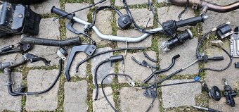 Prodám díly na KTM Duke 125 - 15